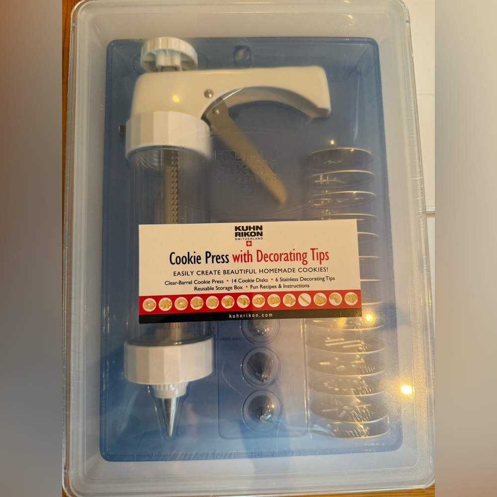 Kuhn Rikon Cookie Press with Decorating Tips